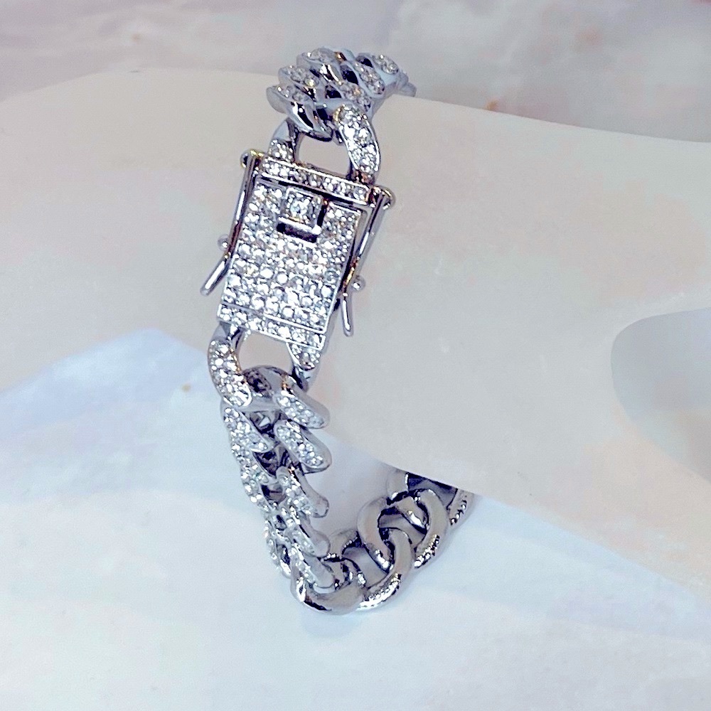 NEW - Unisex Style Fashion Bracelet- 8 inch Silver w/Rhinestones